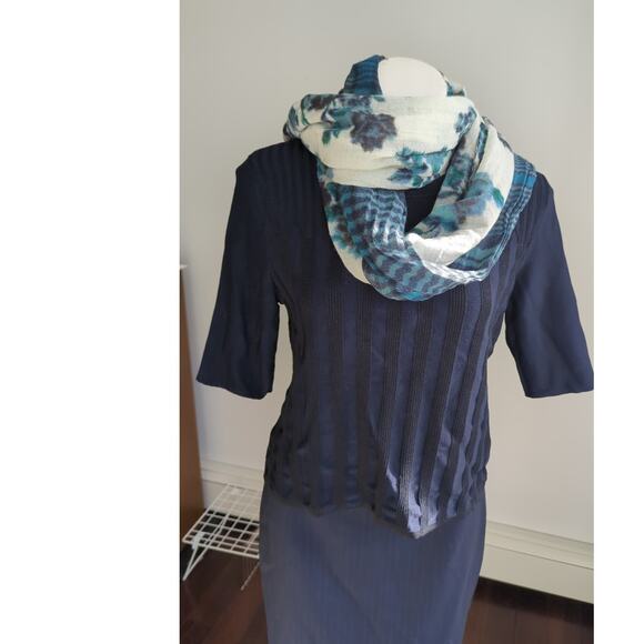 J.Jill New oblong lightweight scarf Teal pattern print NWT - Picture 1 of 4